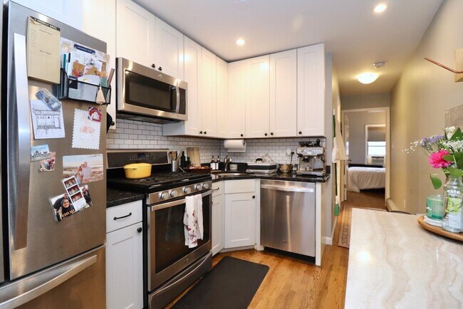 Building Photo - 553 Jersey Ave