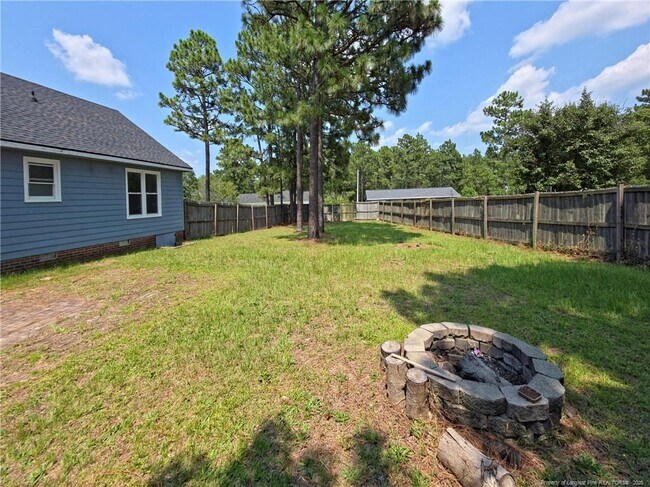 Building Photo - 242 Eppingdale Dr