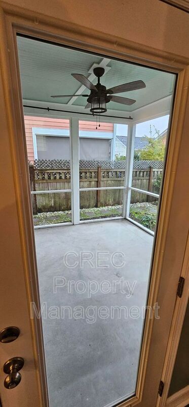 Building Photo - 3046 Sweetleaf Ln