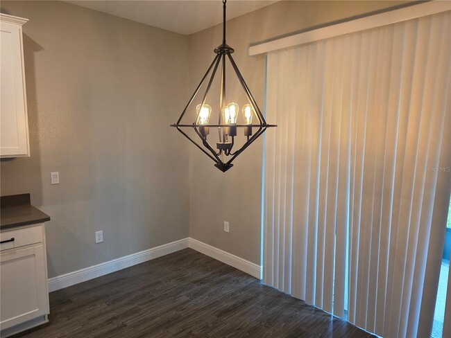 Building Photo - 2372 Shadowland Lp