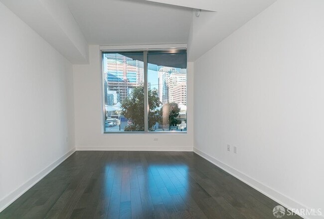 Building Photo - 201 Folsom St