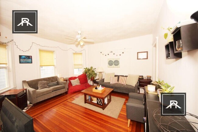 Primary Photo - 4 bedroom in Watertown MA 02472
