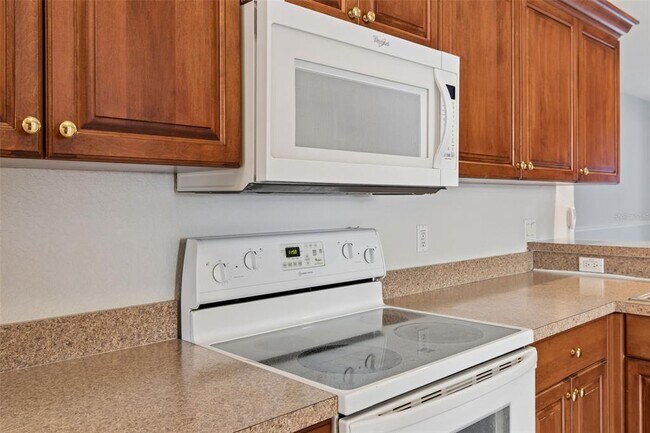 Building Photo - 1208 DR Martin Luther King JR Street North