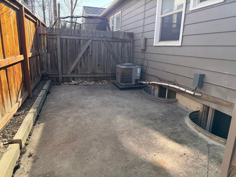 Building Photo - 3309 S 1620 E