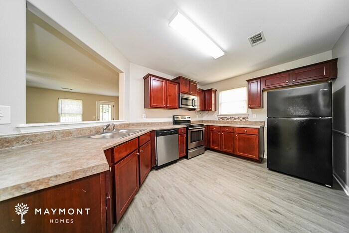 Building Photo - 927 Justice Dr