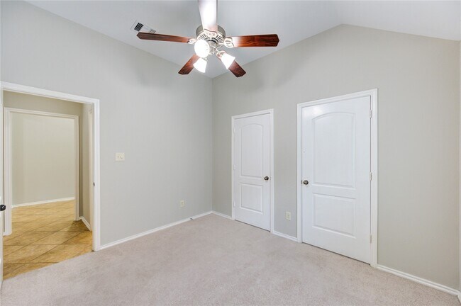 Building Photo - 5615 Stoneridge Ct