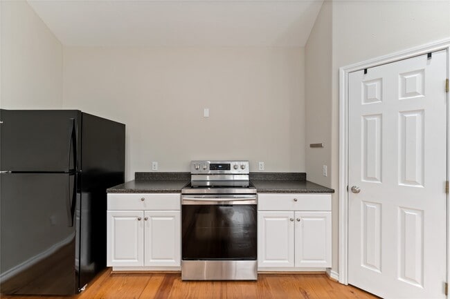 Building Photo - 24527 Appian Ridge