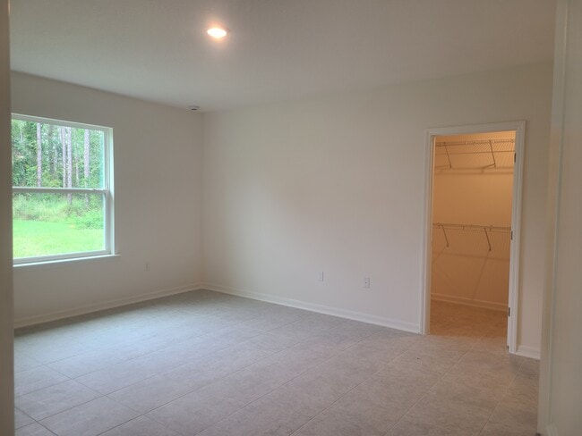 Building Photo - 61 Rickenbacker Dr