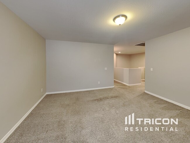 Building Photo - 42780 W Wild Horse Trail