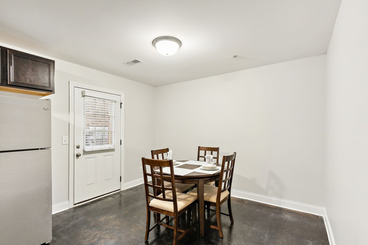 Building Photo - 1615 Railton Ct