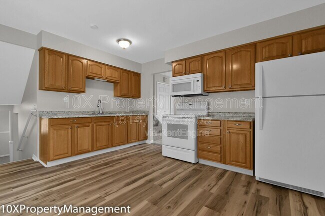 Building Photo - 3450 Halpern St
