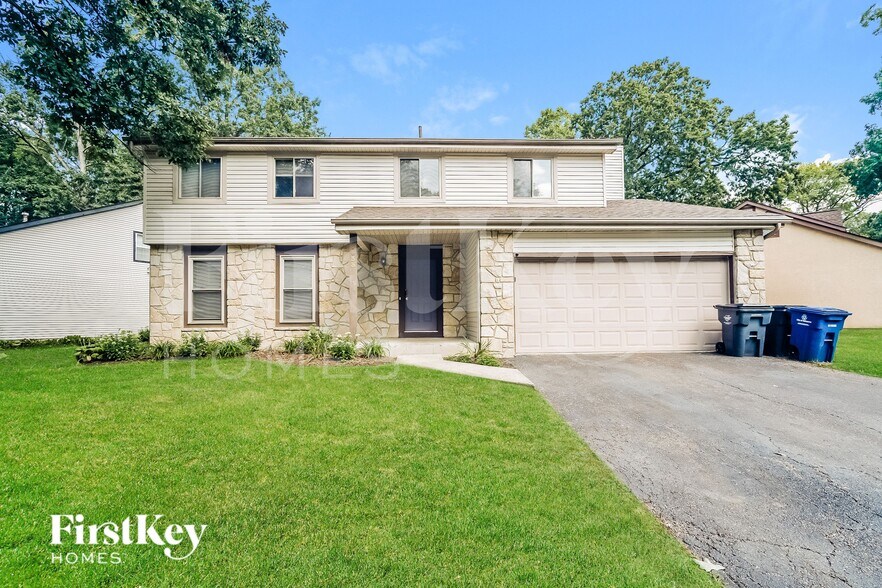 Building Photo - 833 Lindenhaven Rd