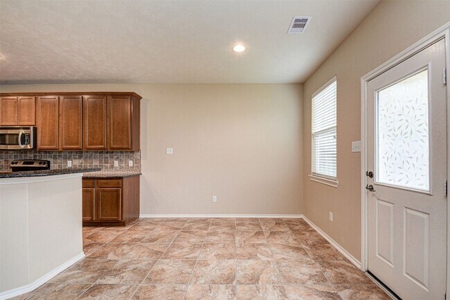 Building Photo - 23 Fairlee Ct