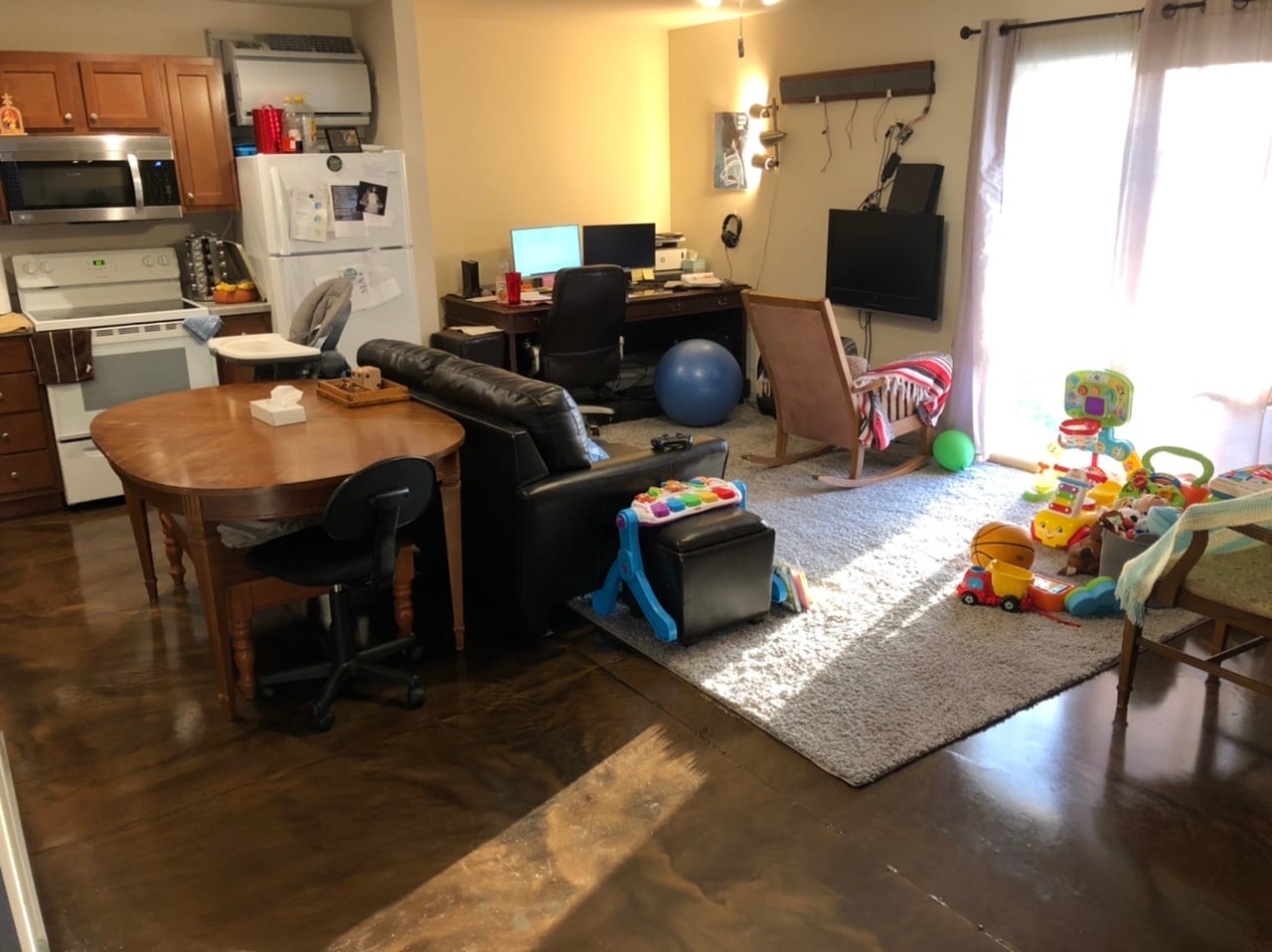 Building Photo - 1554 Beloit Ave