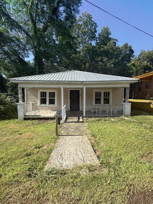Building Photo - 109 59th St