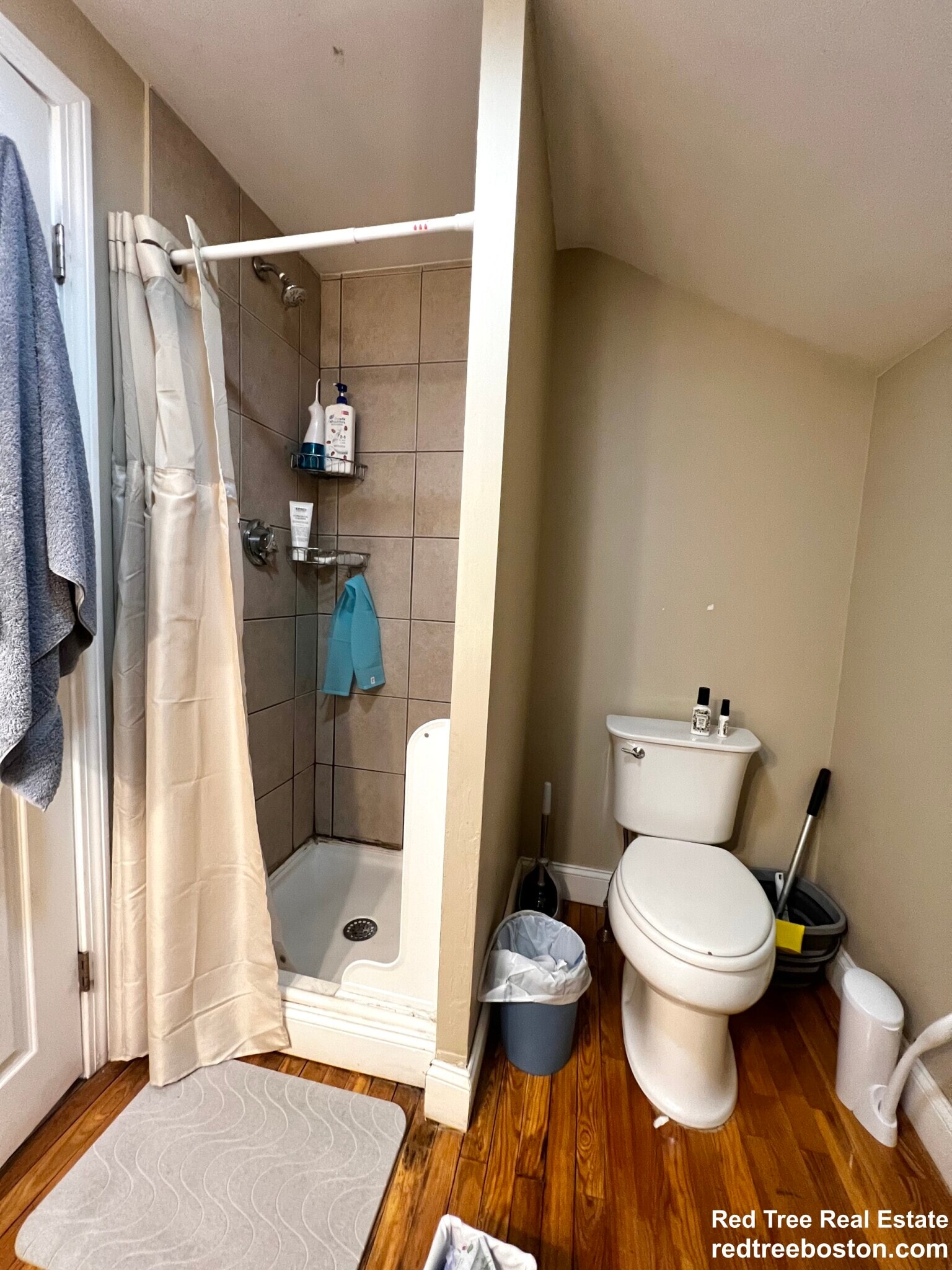 Building Photo - 57 Day St