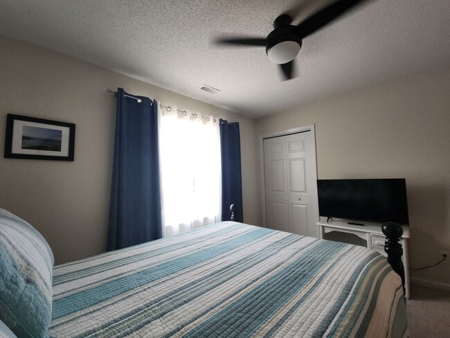 Building Photo - Welcome to our charming townhouse in Pelle...