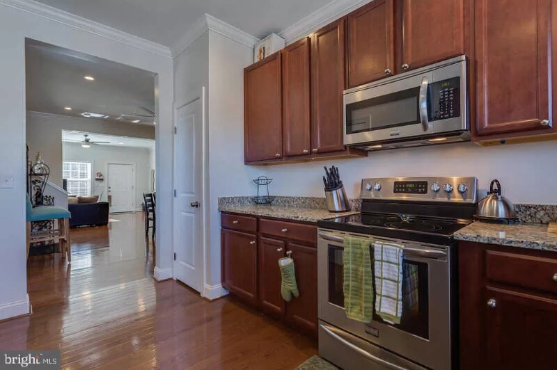 Building Photo - 4950 Fitch Pl NE