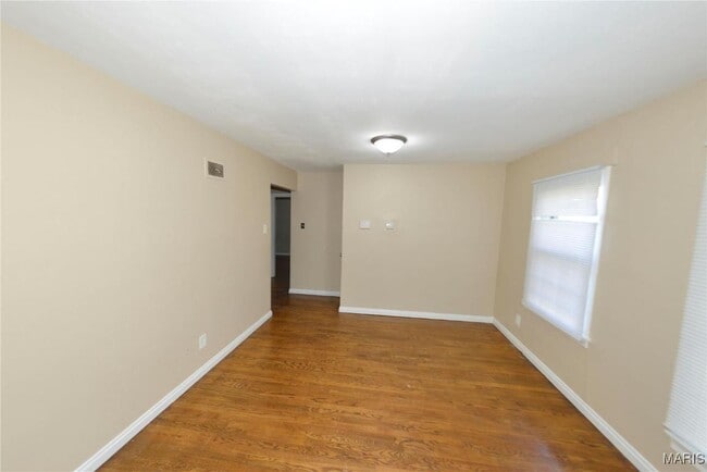 Building Photo - 6127 Shillington Dr