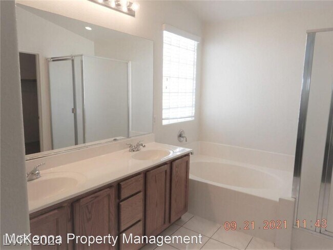 Building Photo - 3 br, 2.5 bath House - 6344 Sun Briar Ct
