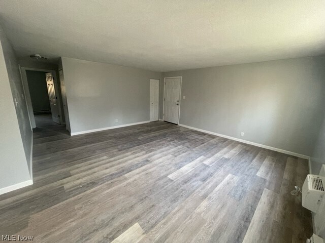 Building Photo - 1935 Brookside Dr