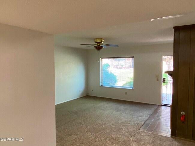 Building Photo - 214 Montego Bay Dr
