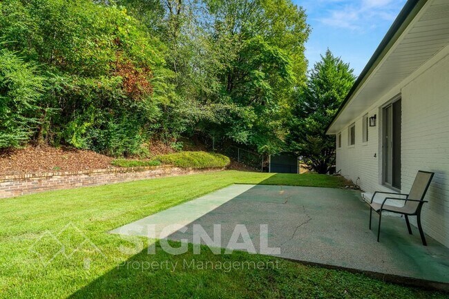 Building Photo - 4324 Warren Rd