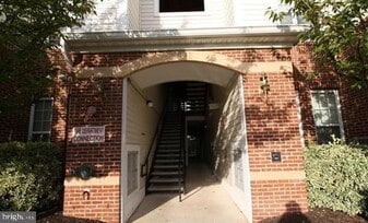 Building Photo - 21216 McFadden Sq