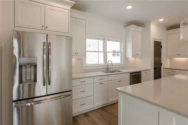 Building Photo - 3272 Stillwood Dr