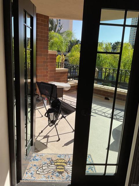 Building Photo - 500 W Harbor Dr