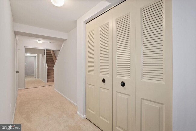 Building Photo - 6531 Kemper Lakes Ct