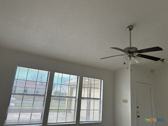 Building Photo - 1801 Lea Ann Dr