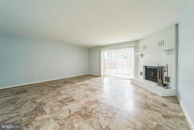 Building Photo - 64 Pickersgill Square