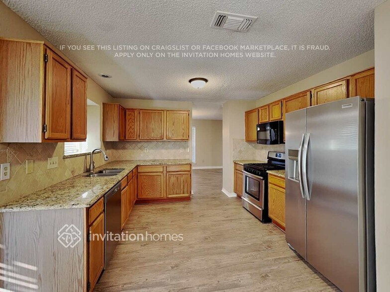 Building Photo - 4951 Shady Oak Trail