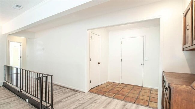 Building Photo - 3016 Donavan Way