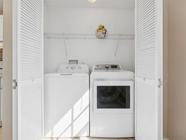 Building Photo - 13693 Orange Sunset Dr