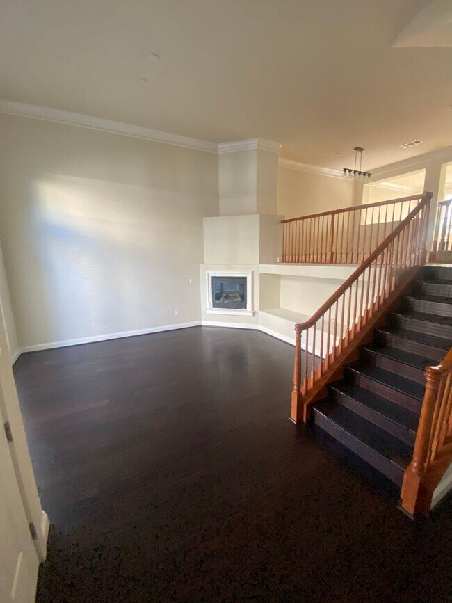 Building Photo - $4,290 / 4 BR -2170 SF - STUNNING SAN JOSE HOME IN BERRYESSA A MUST SEE!