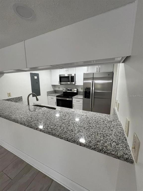 Building Photo - 2220 Burnway Rd