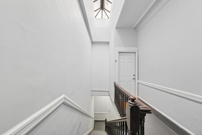 Building Photo - 286 Central Ave