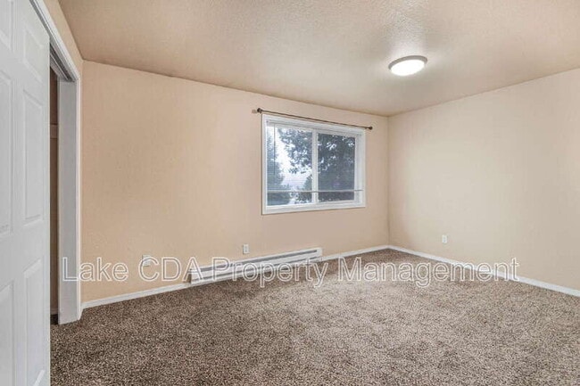 Building Photo - 1411 E Lunceford Ln