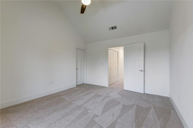 Building Photo - 402 Conservation Dr