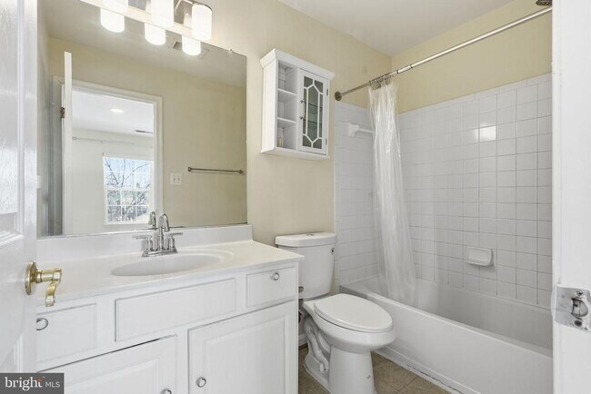 Building Photo - 12212 Densmore Ct