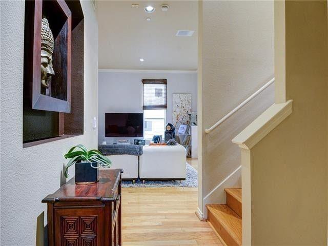 Building Photo - 4327 Buena Vista St