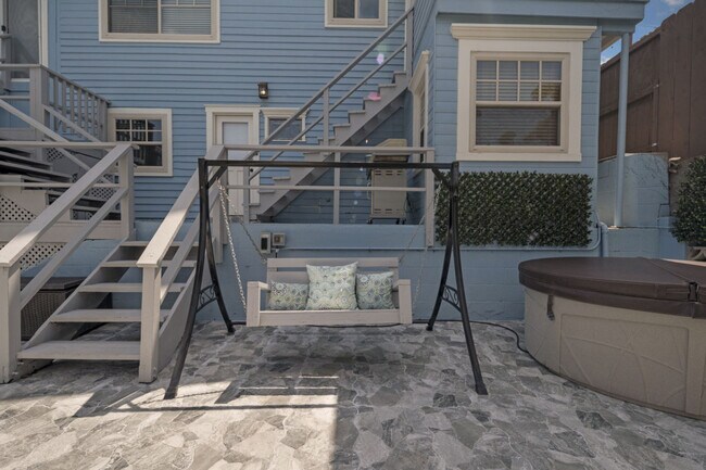 Building Photo - 1072 Johnson Ave