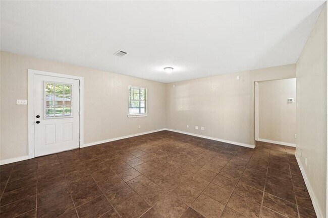 Building Photo - 202 Penick Rd