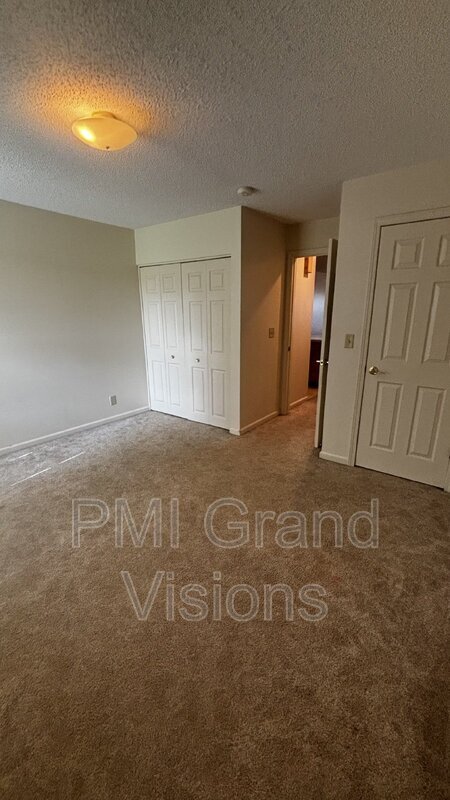 Building Photo - 1306 Arthur Ave