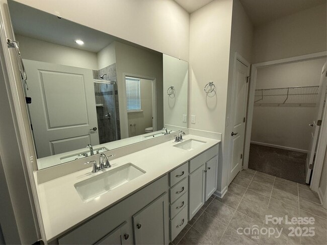 Building Photo - 129 Pampas Pl