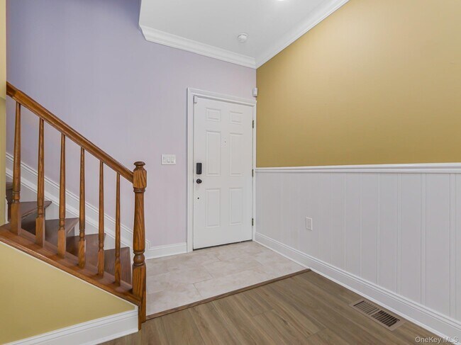 Building Photo - 1115 Balsam Dr