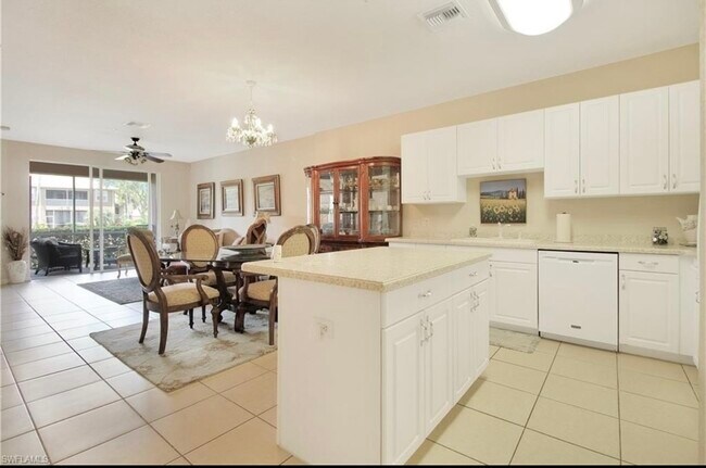 Building Photo - 9621 Spanish Moss Way