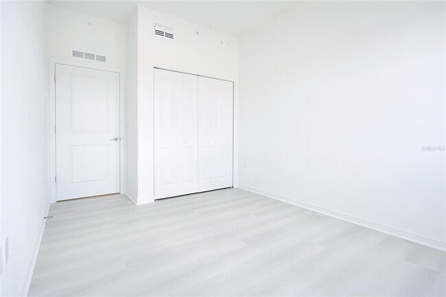 Building Photo - 5579 Millennia Park Dr